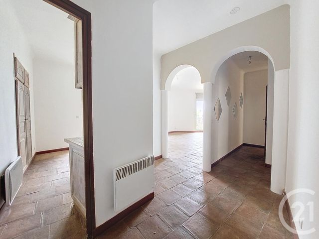 Afficher la photo en grand Appartement F4 à vendre - 5 pièces - 106,04 m2 - Sete - 34 - LANGUEDOC-ROUSSILLON