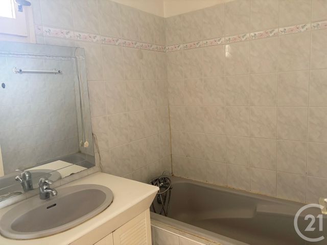 Afficher la photo en grand Appartement F4 à vendre - 5 pièces - 82,52 m2 - Sete - 34 - LANGUEDOC-ROUSSILLON