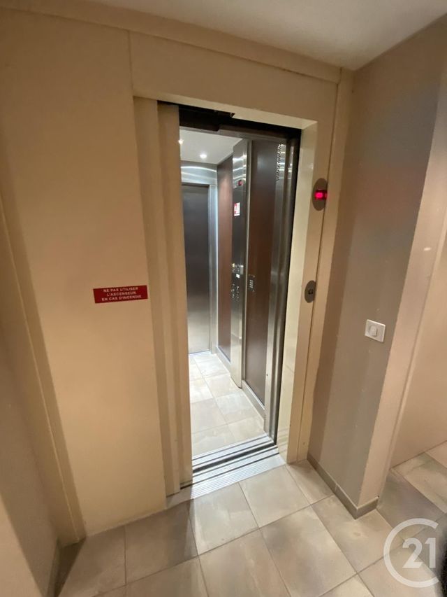 Afficher la photo en grand Appartement F2 à vendre - 2 pièces - 48,07 m2 - Sete - 34 - LANGUEDOC-ROUSSILLON