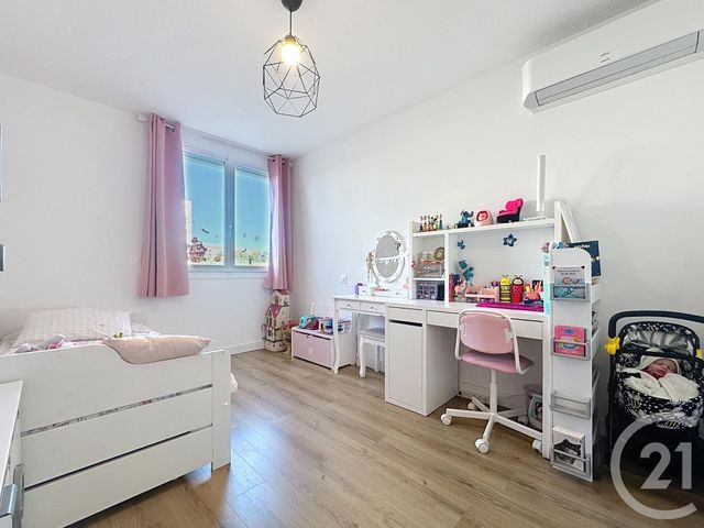 Appartement T4 &agrave; vendre - 5 pi&egrave;ces - 98,17 m2 - Frontignan - 34 - LANGUEDOC-ROUSSILLON
