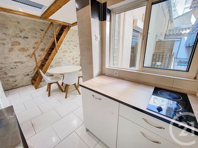 Afficher la photo en grand Appartement Autre à vendre - 6 pièces - 78,33 m2 - Sete - 34 - LANGUEDOC-ROUSSILLON