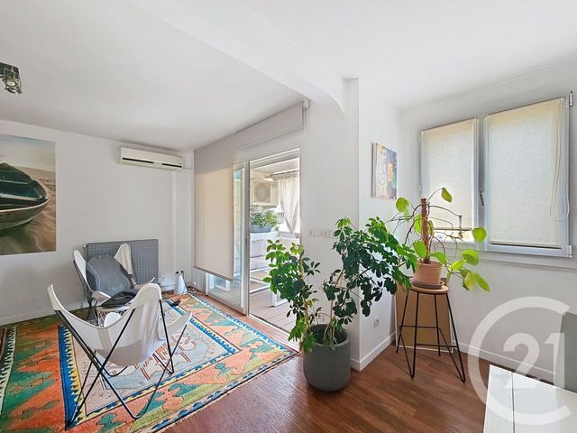 Afficher la photo en grand Appartement F3 à vendre - 3 pièces - 87,29 m2 - Sete - 34 - LANGUEDOC-ROUSSILLON