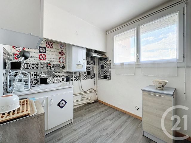 Afficher la photo en grand Appartement T3 à vendre - 3 pièces - 73,30 m2 - Sete - 34 - LANGUEDOC-ROUSSILLON