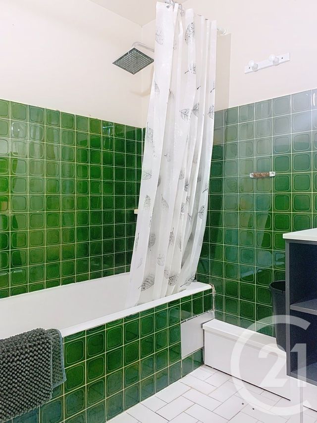 Afficher la photo en grand Appartement F3 à louer - 3 pièces - 67,51 m2 - Sete - 34 - LANGUEDOC-ROUSSILLON