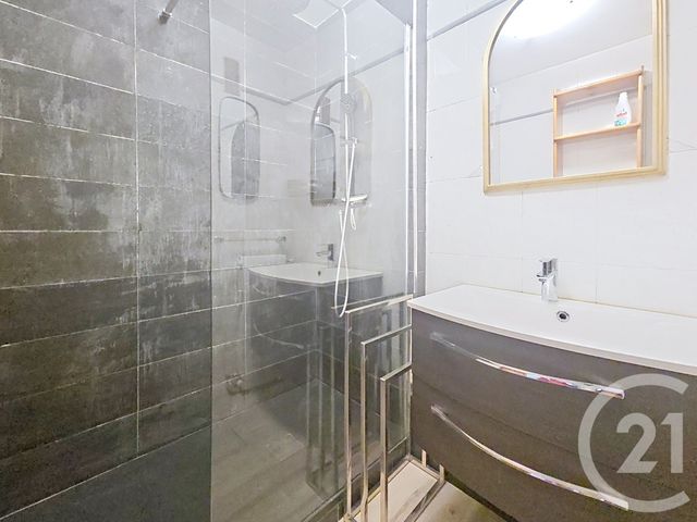 Afficher la photo en grand Appartement F4 à vendre - 4 pièces - 84,95 m2 - Sete - 34 - LANGUEDOC-ROUSSILLON