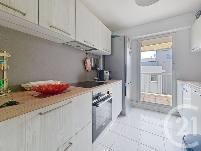 Afficher la photo en grand Appartement F4 à vendre - 4 pièces - 84,95 m2 - Sete - 34 - LANGUEDOC-ROUSSILLON