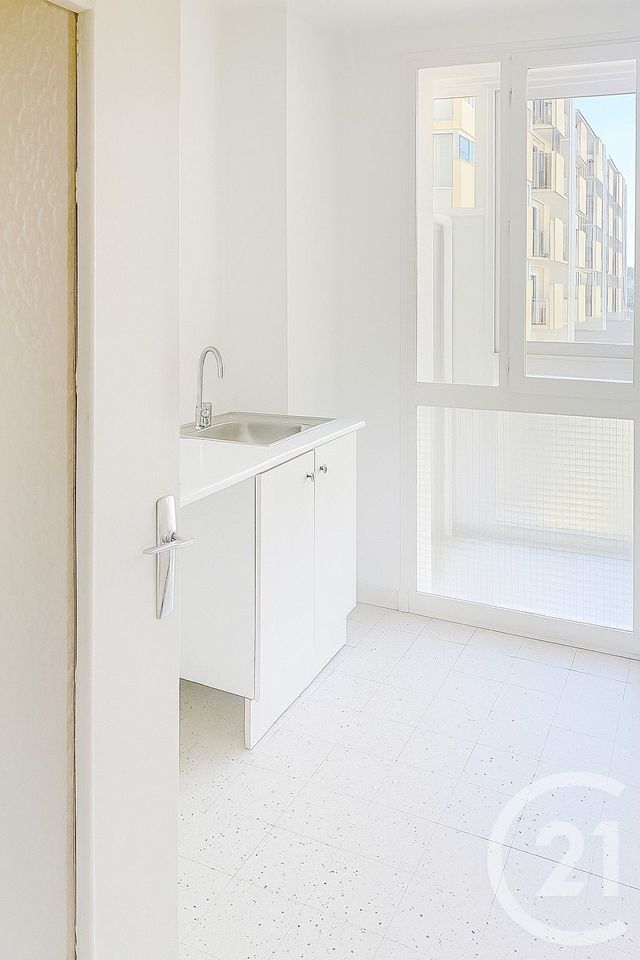 Appartement F3 à louer - 3 pièces - 56,55 m2 - Sete - 34 - LANGUEDOC-ROUSSILLON