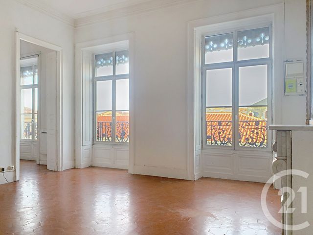 Appartement F4 &agrave; louer - 4 pi&egrave;ces - 100,40 m2 - Sete - 34 - LANGUEDOC-ROUSSILLON