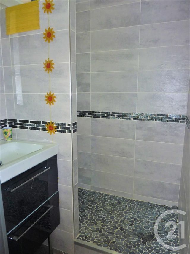 Appartement F1 &agrave; louer - 1 pi&egrave;ce - 26,36 m2 - Sete - 34 - LANGUEDOC-ROUSSILLON