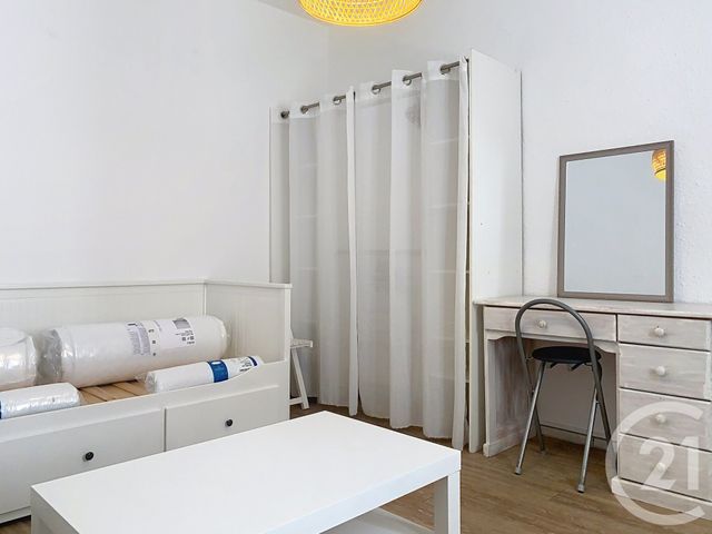 Appartement F2 &agrave; louer - 2 pi&egrave;ces - 25,70 m2 - Sete - 34 - LANGUEDOC-ROUSSILLON