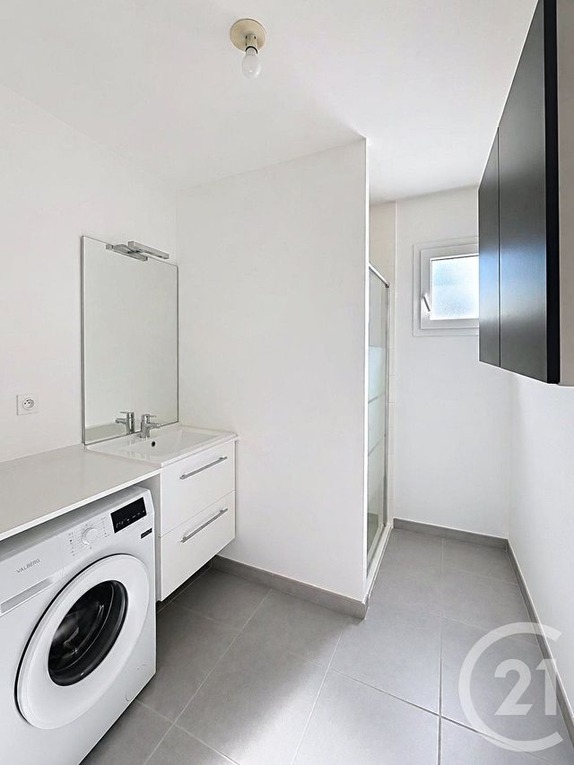 Appartement F3 &agrave; louer - 3 pi&egrave;ces - 60,95 m2 - Sete - 34 - LANGUEDOC-ROUSSILLON