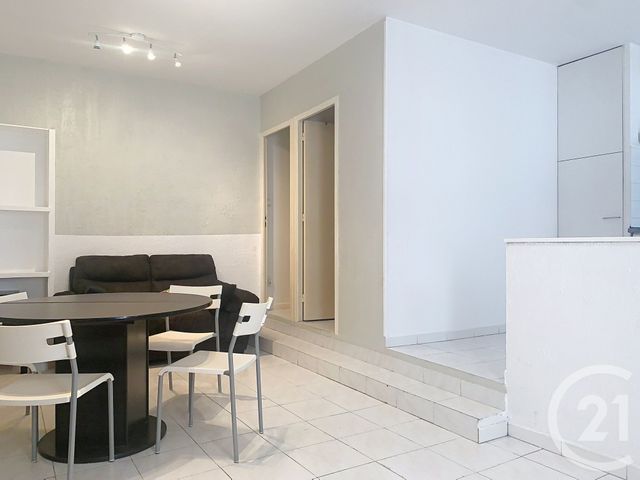 Appartement Studio Cabine à louer SETE