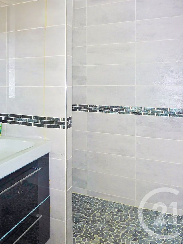Appartement F1 &agrave; louer - 1 pi&egrave;ce - 26,36 m2 - Sete - 34 - LANGUEDOC-ROUSSILLON