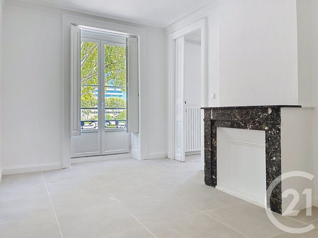 Appartement F4 &agrave; louer - 4 pi&egrave;ces - 88,43 m2 - Sete - 34 - LANGUEDOC-ROUSSILLON