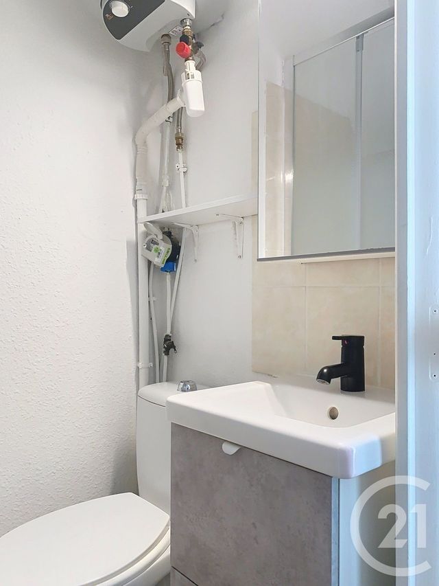 Appartement F2 &agrave; louer - 2 pi&egrave;ces - 25,70 m2 - Sete - 34 - LANGUEDOC-ROUSSILLON