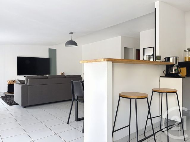 Appartement F3 &agrave; louer - 3 pi&egrave;ces - 80,43 m2 - Villeveyrac - 34 - LANGUEDOC-ROUSSILLON